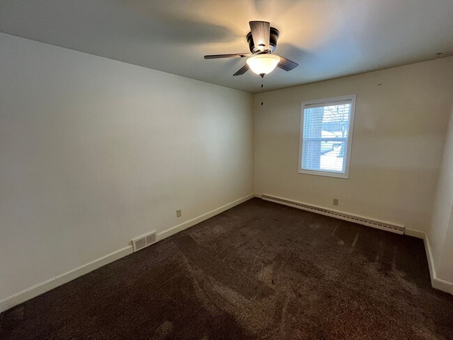 Building Photo - 2 Bed 1 Bath Single Family Home in Wausau