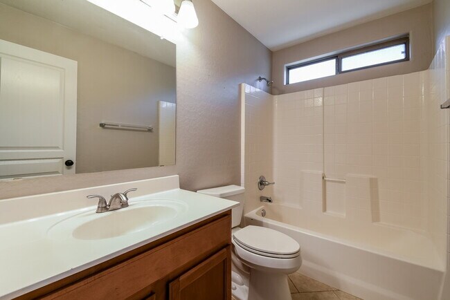 Building Photo - 3674 W Yellow Peak Dr