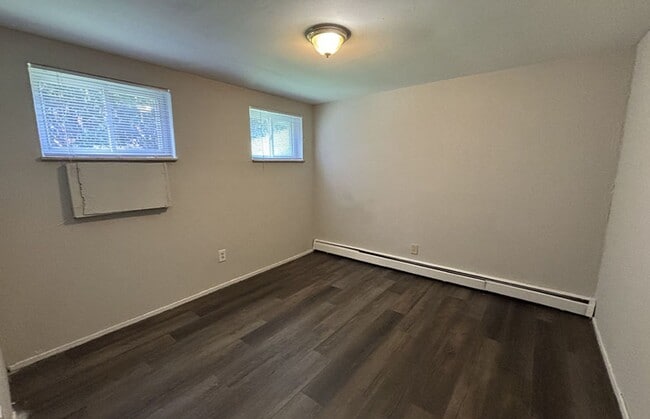 Building Photo - 507 Lowell Ave