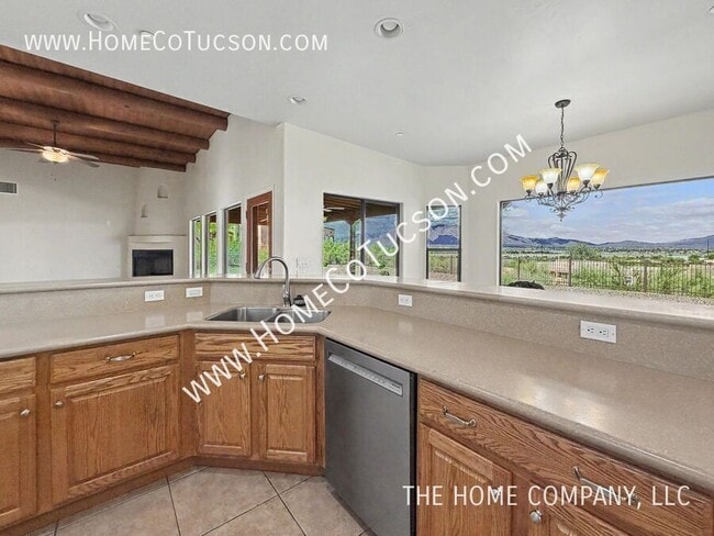 Building Photo - 5544 N Palo Verde Vista Pl