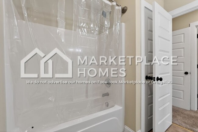 Building Photo - 112 Downsbury Rd