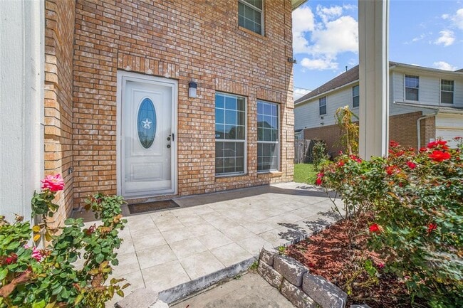 Building Photo - 10127 Gil Jr Ln