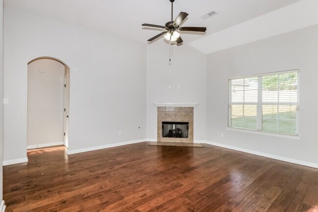 Building Photo - 6156 Trail Creek Ln