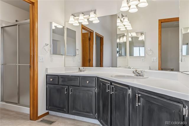 Building Photo - 5123 Red Oak Way