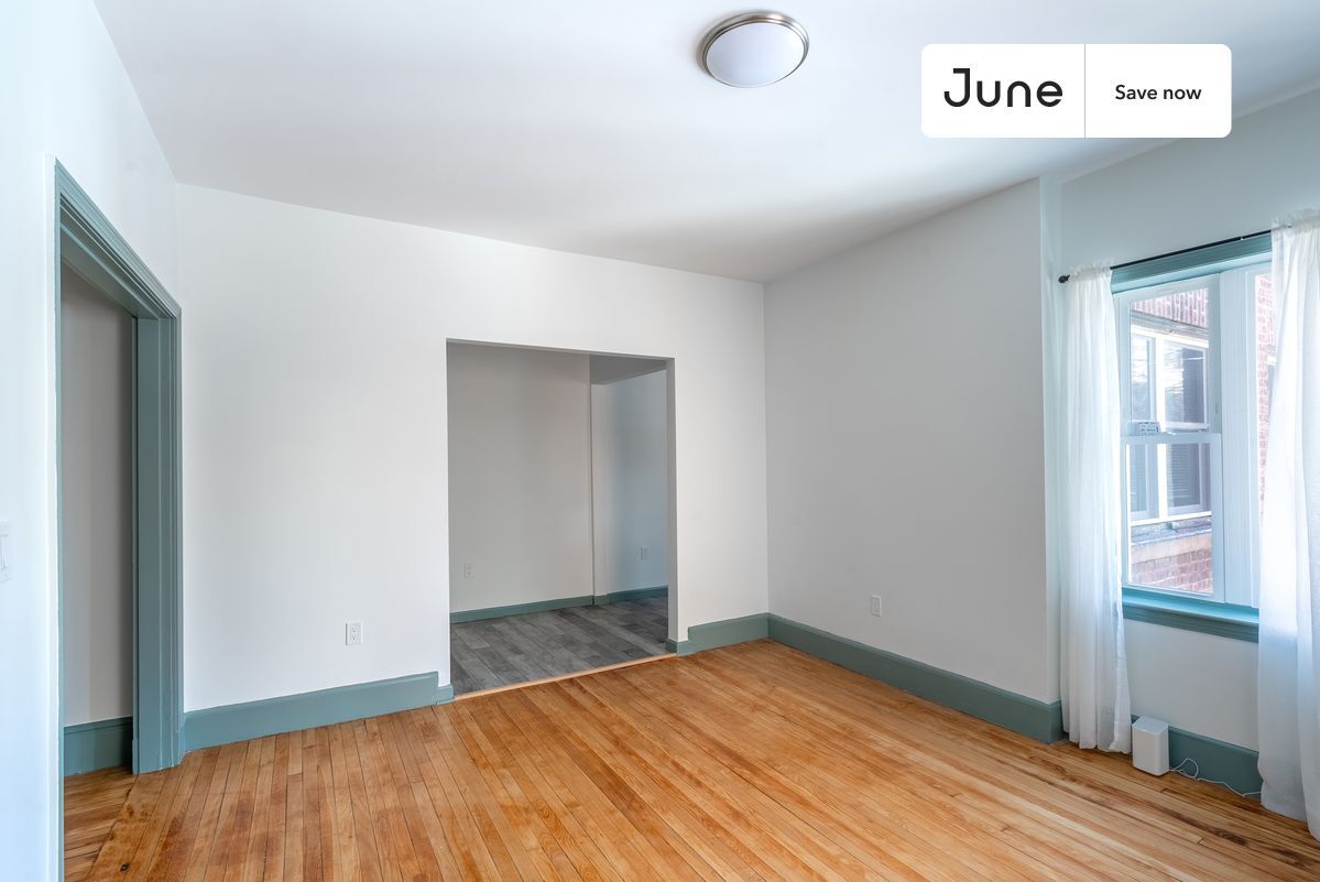 Building Photo - 100 Washington St