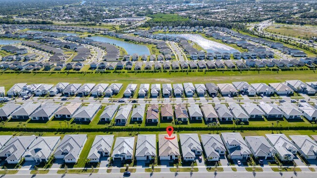 Building Photo - 9155 SW Esule Way