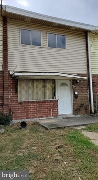 Building Photo - 40 Rose Ln