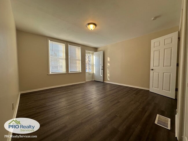 Building Photo - 761-763 Blair Ave