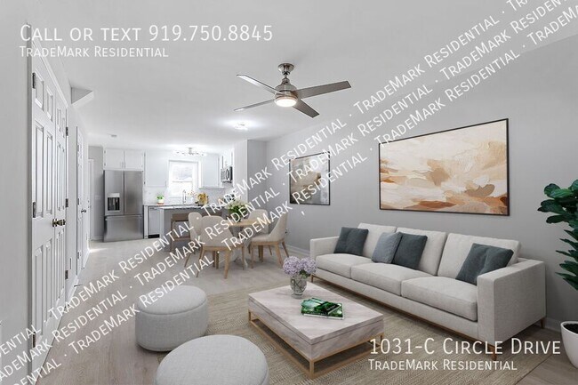 Building Photo - Newly Remodeled, Luxurious Duplex