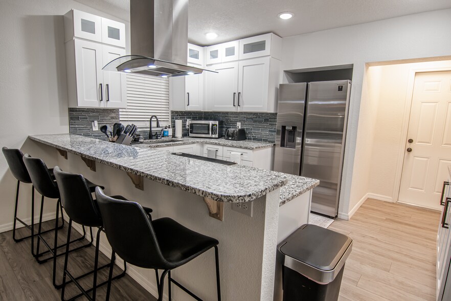 Building Photo - 3811 Hargill Dr