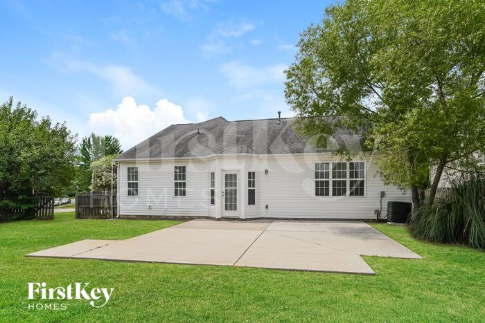 Building Photo - 4704 Sandtyn Dr