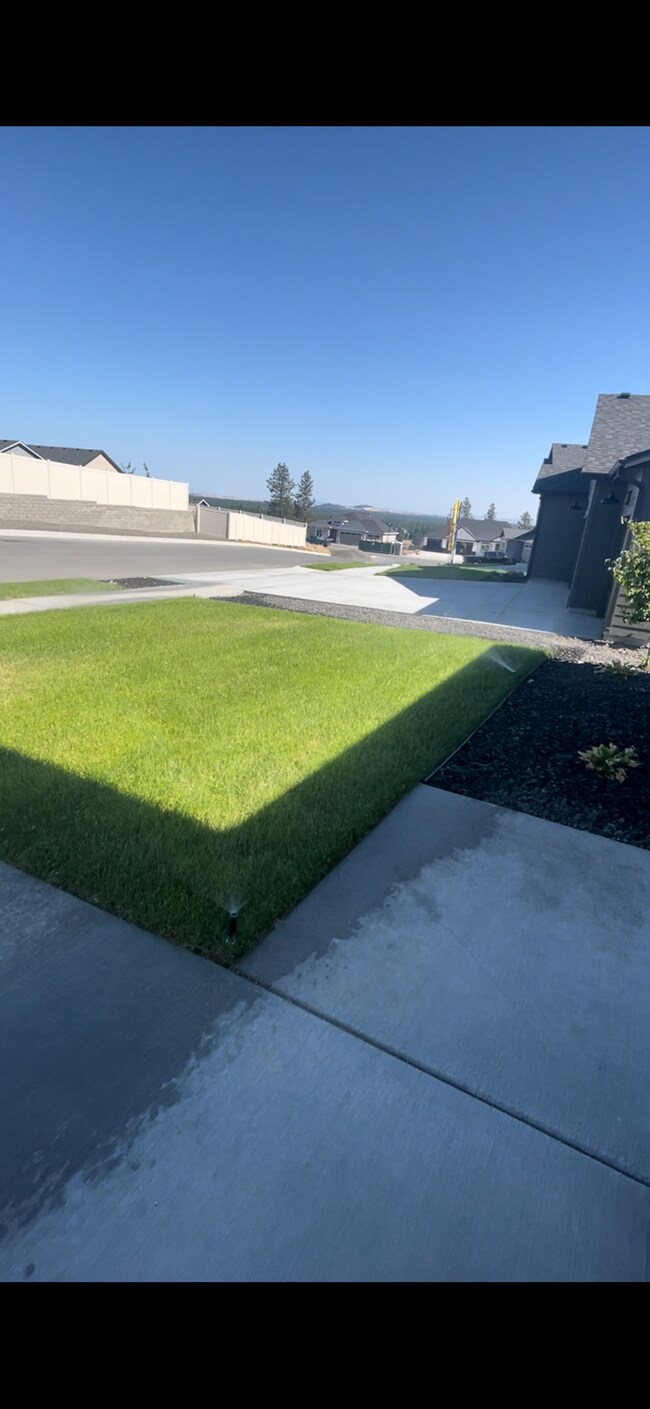 Building Photo - 8210 Allora Rd