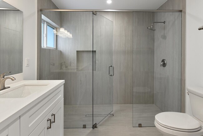 Building Photo - 13177 47th Ct N