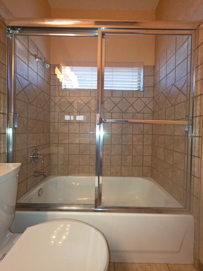 Building Photo - 8152 Eagledancer Ave