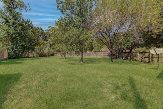 Building Photo - 5702 Golden Grove Ln