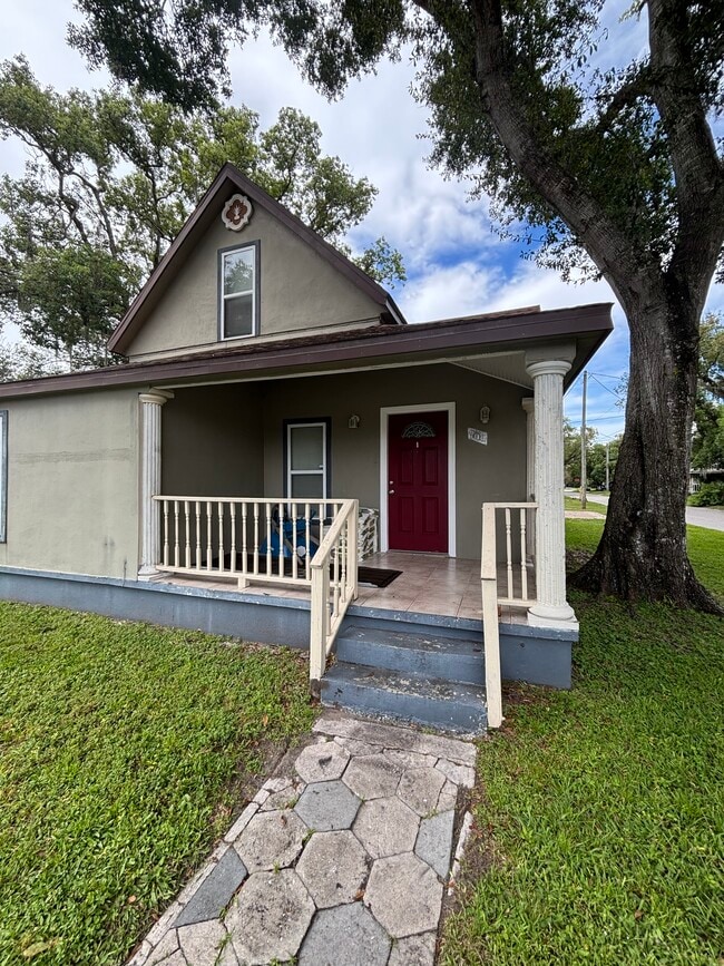 Primary Photo - 700 Pennsylvania Ave