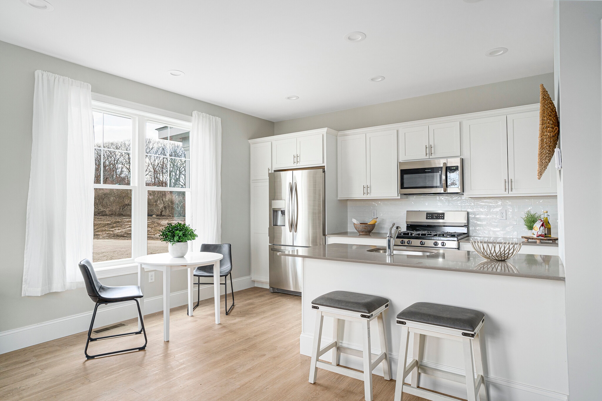 Kitchen - 50 Hopkins Ln