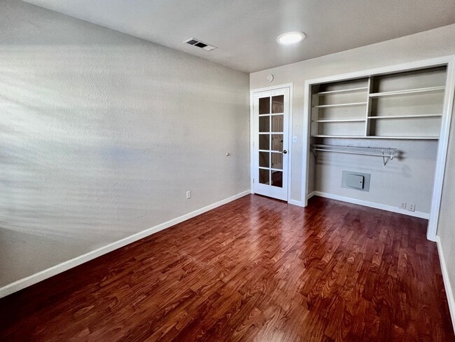 Building Photo - $1,995 Blackstone & Sierra 2 Bedroom Condo...