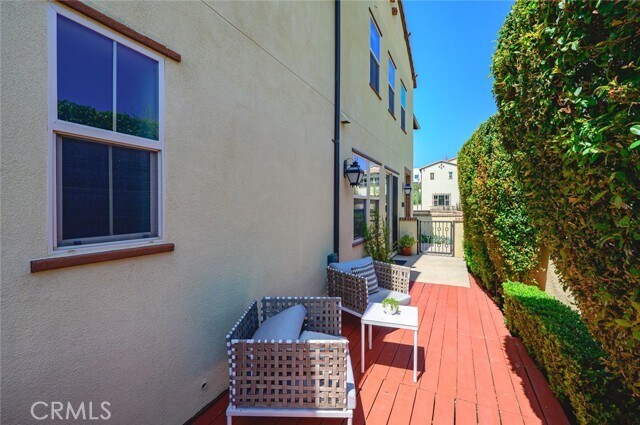 Building Photo - 906 El Paseo