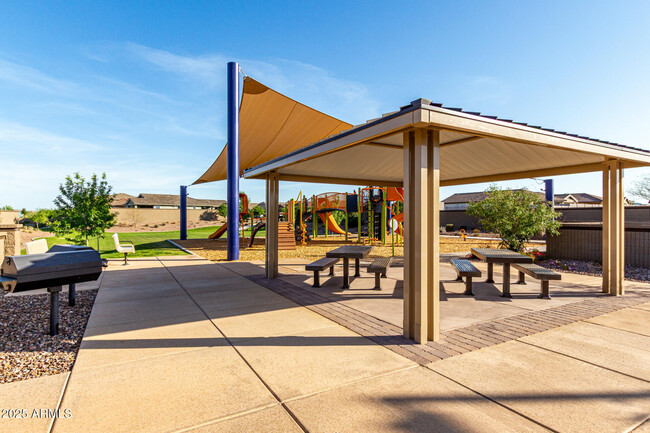 Building Photo - 34924 N Hawley Dr