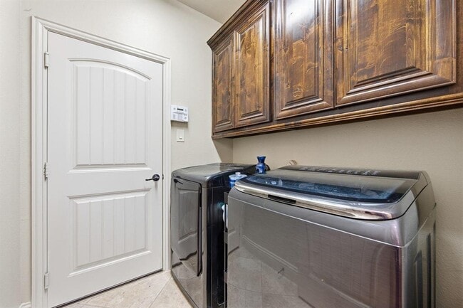 Building Photo - 17921 Misty Harbor Dr