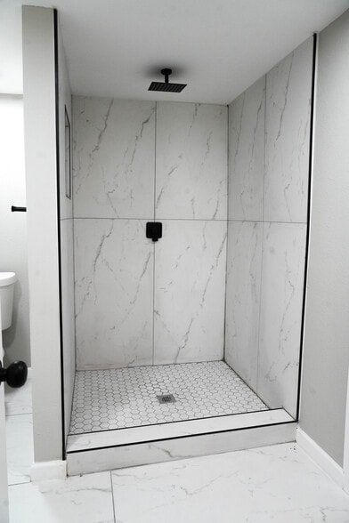 Building Photo - 1208 Mancil Ave