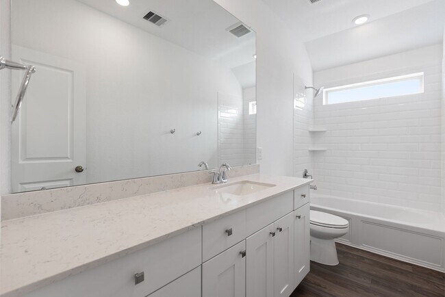 Building Photo - 4914 Chester Lk Ln