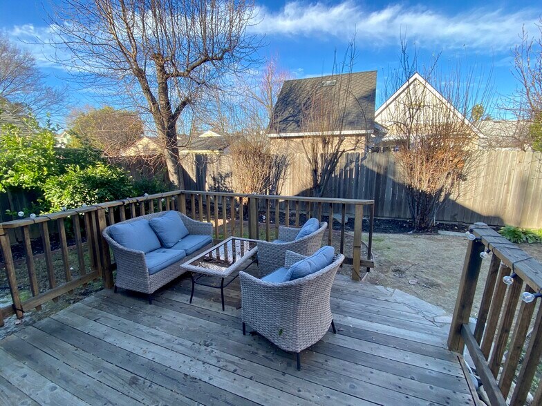 Building Photo - 5309 L St