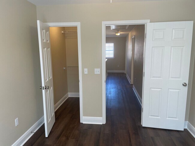 Building Photo - Renovated 3BR/2.5BA Townhome — Garage + Backyard — Great Schools — $1,700/mo
