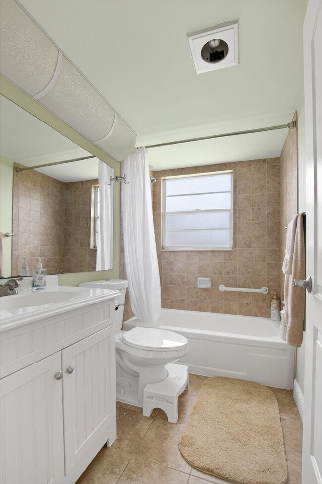 Building Photo - 154 Preston Way