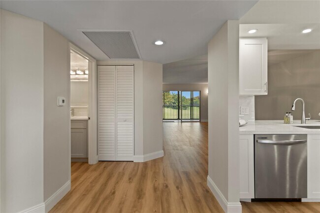 Building Photo - 1501 SW 131st Way