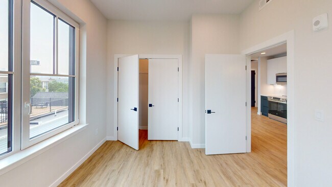 Building Photo - 24 Mt Pleasant St