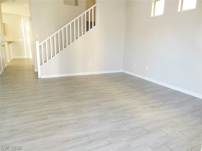 Building Photo - 9733 Villa Lorena Ave