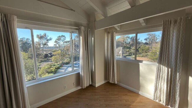 Building Photo - 22 Latitude Ct