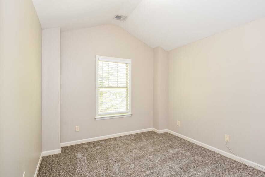 Building Photo - 164 Mount Moriah Rd