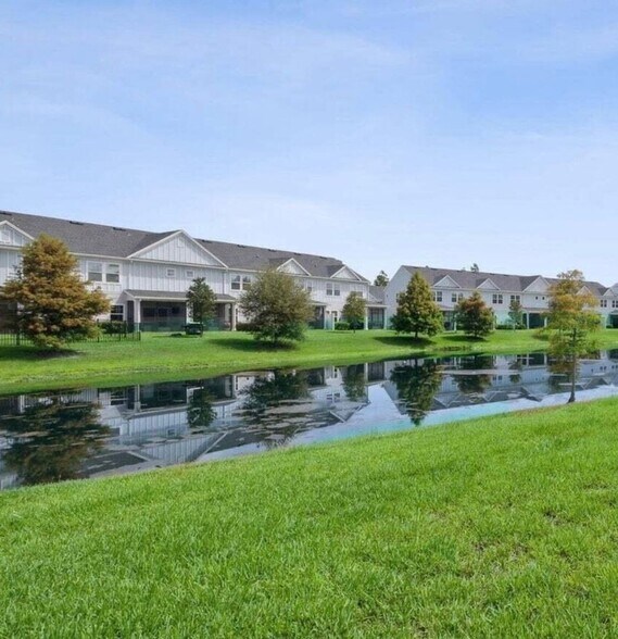 Building Photo - 357 Boracay Cir