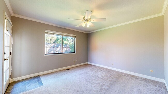 Building Photo - Well Maintain West Side Single Story 3 bedroom 2 bathroom home with 2 car garage