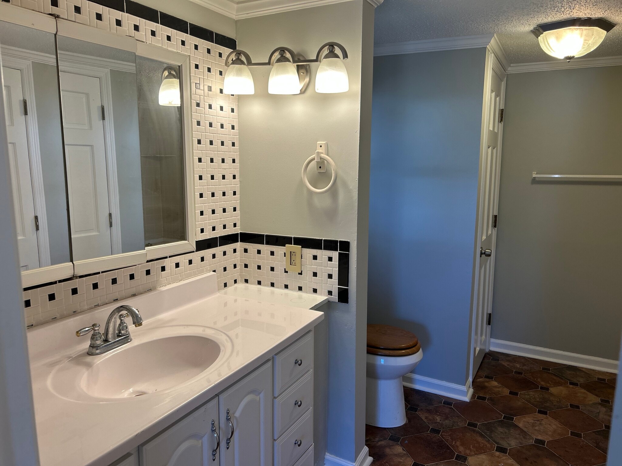 Building Photo - 234 Barbara Ave