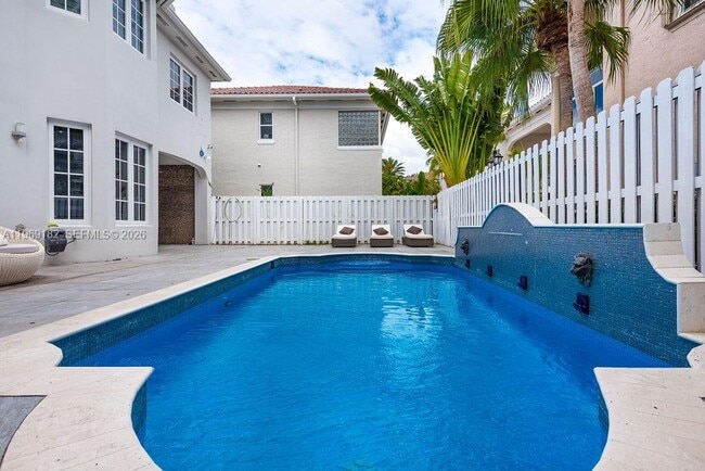 Building Photo - 3949 194th Ln