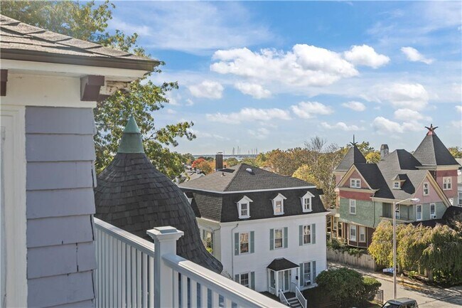 Building Photo - 18 Rhode Island Ave