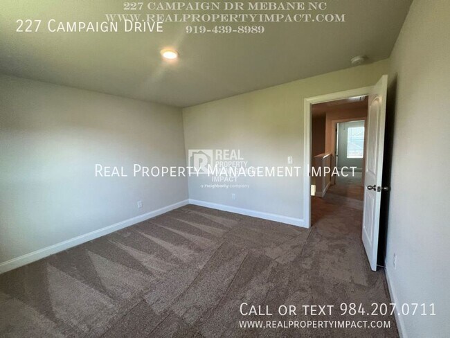 Building Photo - 227 Campaign Dr