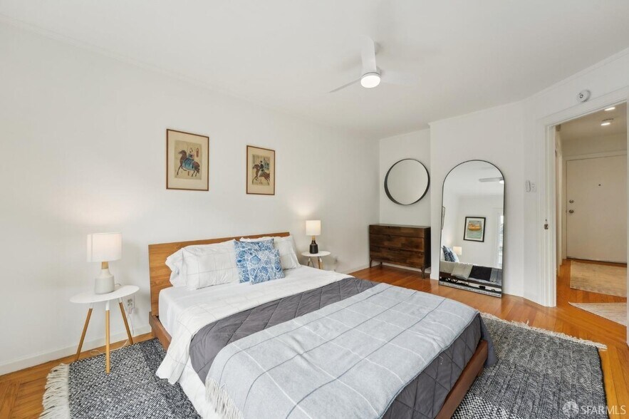 Bedroom - 857 Church St
