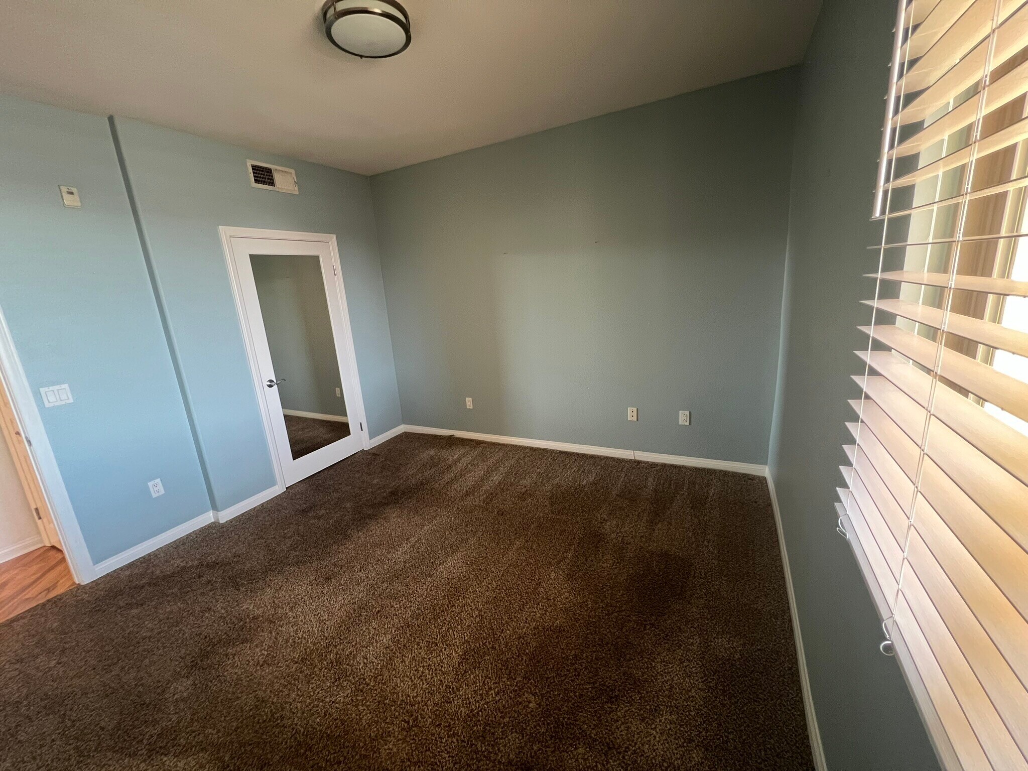 Building Photo - 3887 Pell Pl