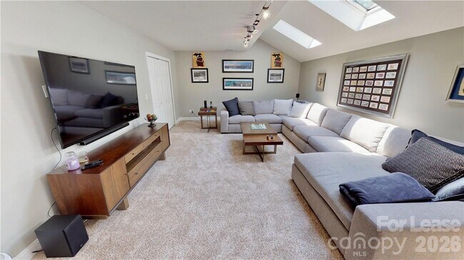 Building Photo - 3112 Ethereal Ln