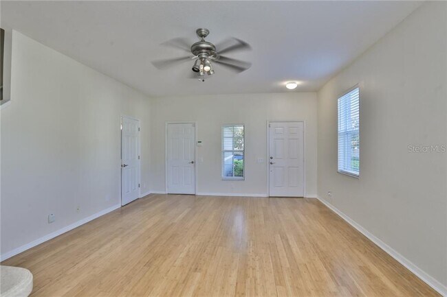 Building Photo - 1027 Paseo Del Rio NE