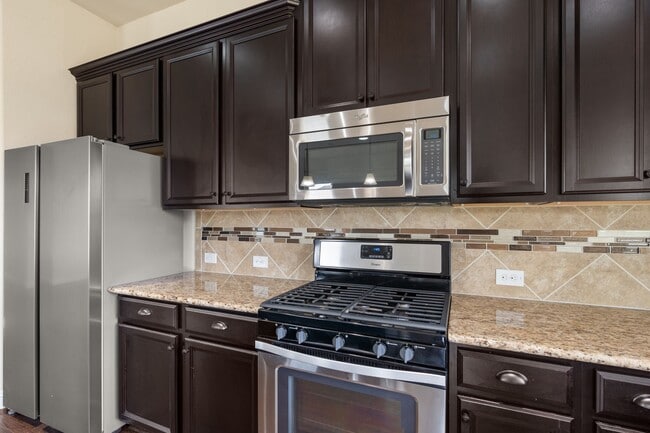 Building Photo - 4823 Palomar Ln