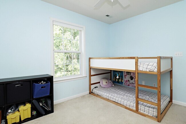Building Photo - Pet-Friendly N. Albemarle Home With Fenced...
