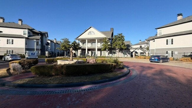 Building Photo - 15000 W Airport Blvd