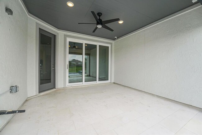 Building Photo - 6406 Prairie Landing Blvd
