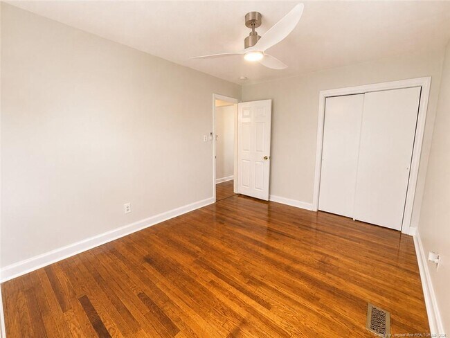 Building Photo - 1506 Swainey Ave